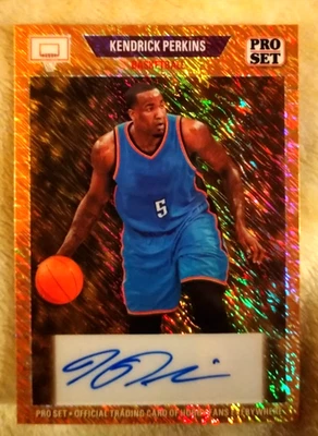 JUEGO PROFESIONAL HOJA COLECTIVA 2024 KENDRICK PERKINS NARANJA BRILLO 89 DISEÑO 1/1 AUTOMÁTICO Foto 1 de 3