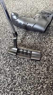 Scotty Cameron Special Select Jet Set Newport 2 Putter / 33 inch  - Image 1 of 4