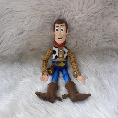 Muñeca Disney Pixar Mattel Toy Story Sheriff Woody 12" Talking Pull String FUNCIONA Foto 1 de 3