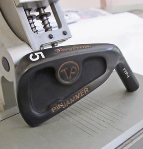 Toney Penna, Pin Jammer Cavity Back #5 Eisenkopf, schwarzes Nitrid-Finish - Bild 1 von 8