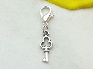 Charms Anhänger *SCHLÜSSEL klein Charm Key für Bettelarmband und Kette - Bild 1 von 1
