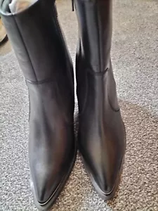 RIVER ISLAND SIZE 4 BLACK BOOTS POINTED TOE BLOCK HEEL  NEW UNWORE - Picture 1 of 8