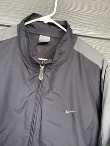 Chaqueta cortavientos vintage Y2K Nike para hombre XL negra/gris cremallera completa mini swoosh - Imagen 1 de 11