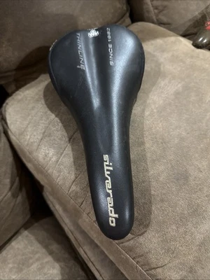 Assento selim bicicleta cascalho WTB Silverado MTB trilhos Cr-Mo 135mm - Imagem 1 de 4