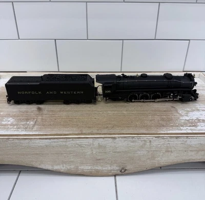 Mehano Locomotive with Tender Norfolk & Western 105 DC HO - Tested & Works! - Image 1 of 4