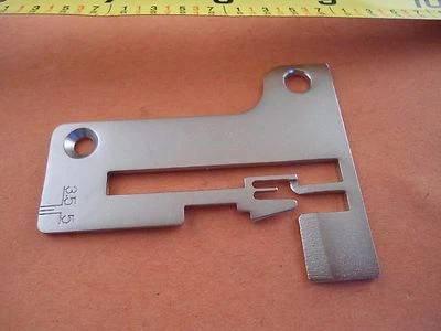 NEEDLE PLATE Singer Serger 14U,14U34B 14U46B 14U344 14U354 14U444 14U454 #412730 - Image 1 of 3
