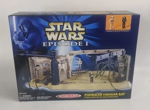 1998 Galoob Star Wars Episode I Podracer Hangar Bay Action Fleet Sealed In Box - Picture 1 of 3