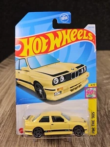 Hot Wheels '92 BMW M3 HW: The '90s amarillo 1:64 diecast coche de juguete 2024 - Imagen 1 de 4