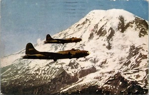 C-111 Twin Flying Fortresses over Mount Rainier Airplane Postcard 1944 - Imagen 1 de 2