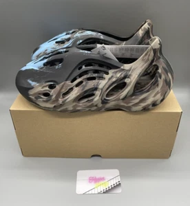 adidas Yeezy Foam RNR MX Cinder EU 43 | US 9 | UK 9 | ID4126 - Bild 1 von 5