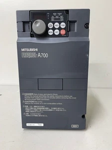 Inversor Mitsubishi FR-A720-3,7 K 3,7 kW artículos almacenados sin usar de Japón - Imagen 1 de 7