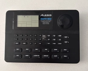 Batteria digitale Alesis SR-16 - modello originale 1990 no alimentatore funzionante - Foto 1 di 7