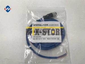 1PCS Brand new V1-G-N-2M-PUR Sensor&Proximity Switch - Picture 1 of 5