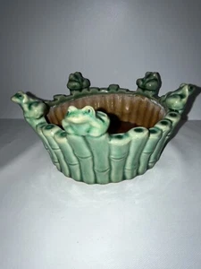 Vintage Majolika Frosch Pflanzgefäß grüne Glasur Oberfläche 5 aufgetragene Frösche - Bild 1 von 6