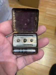 Vintage Antique razor with case - Picture 1 of 5