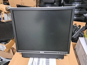 Lot Of 12 Dell UltraSharp 1908FP, 1907FP 19" LCD Monitor w/ Speaker Bar  - Picture 1 of 4