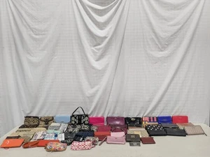 20Ibs Craft/Repair Wallets Wristlets & More AS IS - Picture 1 of 6