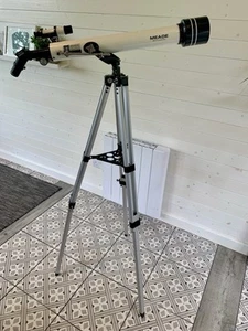 MEADE Telescope Model 230 & Tripod - Picture 1 of 4
