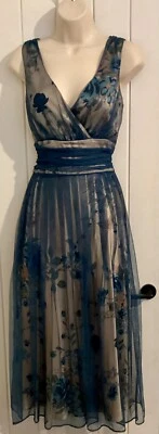 Stunning Coast fit and flare occasion dress size 12 party wedding cocktails - Image 1 of 4