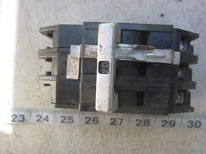 Disyuntor Zinsco Q243020 3P 20A 240V "chipped", usado - Imagen 1 de 1