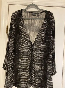Chicos Additions schwarz weiß Knopfleiste Strickjacke Gr. 3 (XL) dehnbar lockerer Strick - Bild 1 von 12