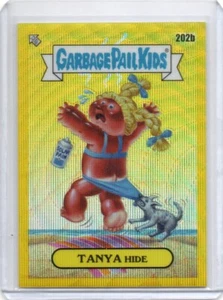 2022 GPK Garbage Pail Kids Chrome 202b Tanya Hide 50/275 Yellow Wave Refractor - Picture 1 of 2