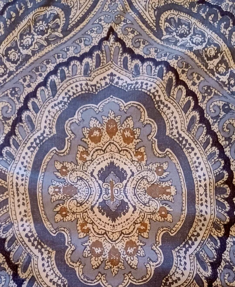 JUEGO DE 2 FUNDAS DE ALMOHADA POTTERY BARN PAISLEY MEDALLÓN GRIS/BRONCEADO/MARRÓN Foto 1 de 4