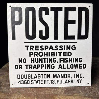Vintage Posted Pulaski NY Tin Tacker Sign Hunt, Fish Trapping Welles Bros Sign - Image 1 of 4
