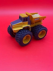 ERTL John Deere Yellow Big Scoop Construction Dump Truck Toy - Picture 1 of 8