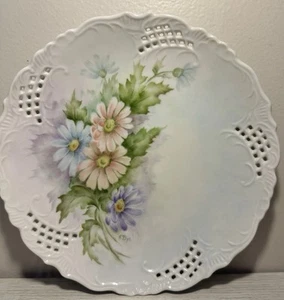 Vintage Daisy Reticulated Pierced Porcelain Cabinet Plate Flowers Signed - Picture 1 of 3