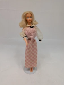 Vintage Quick Curl Barbie Puppe #4220 Original Kleid Arm Off Mattel Taiwan 1973 - Bild 1 von 14