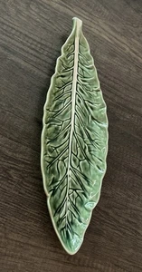 Vintage Cabbage Green Bordallo Pinheiro Narrow Leaf Dish 16 Inches Platter  - Picture 1 of 12
