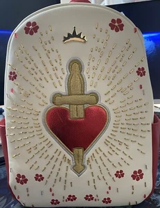 Loungefly Disney Snow White and the Seven Dwarfs Queen Heart Backpack Tarot Pin - Picture 1 of 14