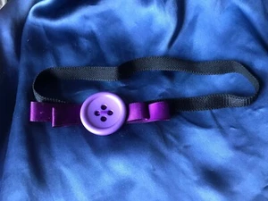 Big oversized Purple button purple ribbon elasticated handmade hairband headband - Picture 1 of 3