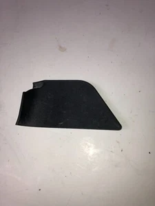 2008-13 Toyota Highlander Right front door handle cover #69283-22020 - Picture 1 of 3