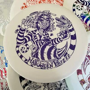 Discraft 2024 Halloween Beetlejuice temático brillo ESP Buzzz 5/4/-1/1 - Imagen 1 de 33