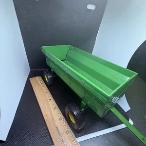 Ertl Farm Tractor Trailer John Deere Flare Box Wagon Green Plastic Metal 8" - Picture 1 of 15