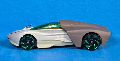 Hot Wheels Star Wars Luke Skywalker Vehicle - 2016 Mattel Diecast Car FCD91 - 01 - Image 1 of 4