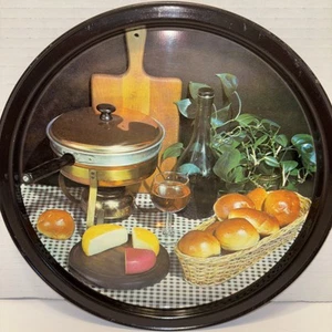 Vintage 11" schwarz Metall Serviertablett Fondue Käse Brot Wein, 1960er MCM  - Bild 1 von 5