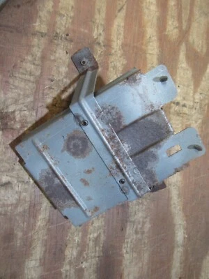 Chevrolet Impala Belair 1968 tablero interior panel cenicero soporte de montaje Foto 1 de 2