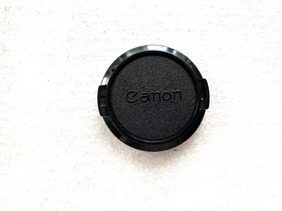 Genuine Canon FD 52mm Snap-On Front Lens Cap - Image 1 of 3