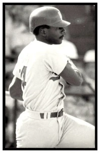 Lee Lacy (1977) Los Angeles Dodgers Vintage Baseball Postcard Rd5 - Picture 1 of 2