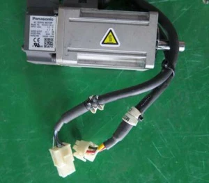 One Panasonic Servo MSMD012P1A - Imagen 1 de 1