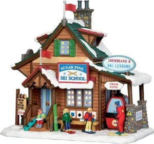 Lemax Christmas SUGAR PINE SKISCHOOL #55940 NRFB 2015 Vail Village Lited Bldg * - Bild 1 von 5