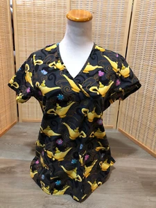Medical Nursing Scrubs Top Cartoon Disney Aladdin Lamp Genie Small S H577 - Picture 1 of 10