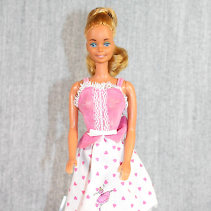 BARBIE MATTEL Doll Fashion 1980s Vintage Tanned Ponytail Blonde Pink Dress