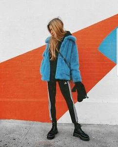 NEW H&M TREND WOMENS FAUX FUR BRIGHT BLUE SHORT LINED JACKET COAT SIZE UK 10 - Picture 1 of 6
