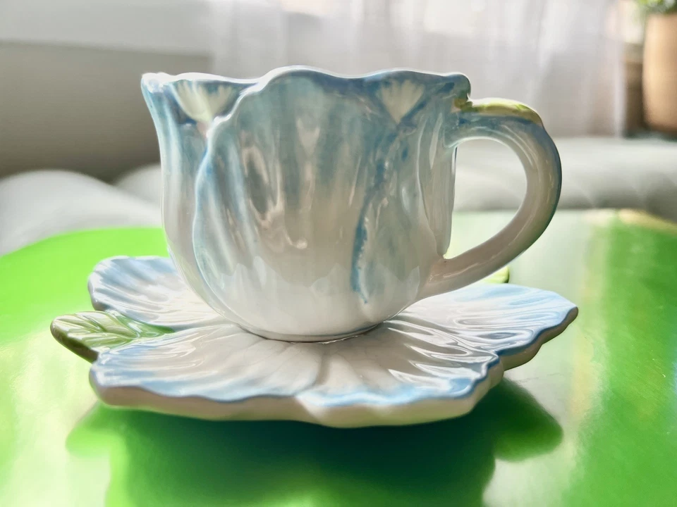 Reemplazo de platillo taza de té tulipán azul flores primavera BOMBAY CO - ¡Alicia en ambiente WL!  Foto 1 de 4