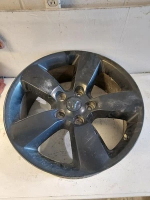 Llanta de carretera Dodge RAM 1500 2013-2022 20x8 pintada Opt WHN Foto 1 de 4