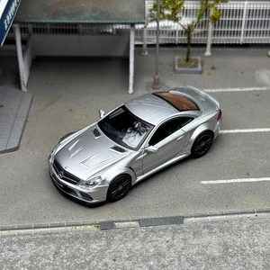 Modelo de coche fundido a presión plateado serie R230 serie negra Mercedes-Benz SL65 AMG escala 1/64 GUM - Imagen 1 de 6